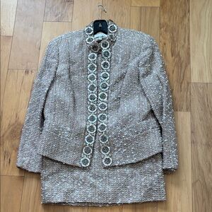 Vintage Escada Embellished Metallic Wool Suit jacket 40,skirt 38.